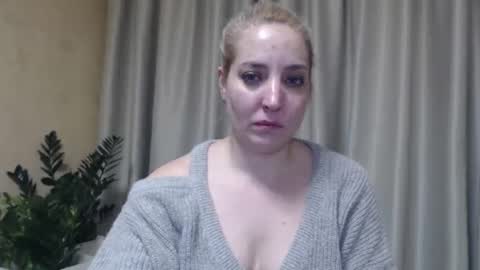 Mari online show from 01.18.25