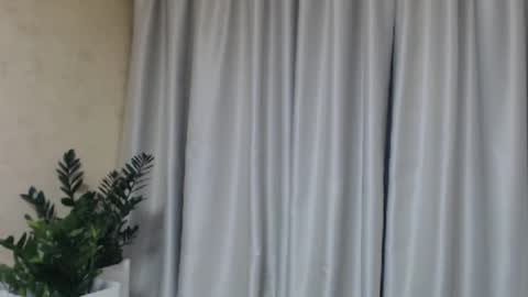 Mari online show from 02.12.25