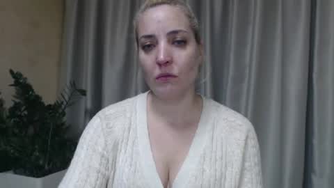 Mari online show from 10.11.25