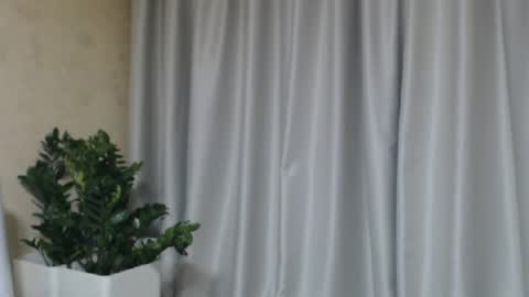 Snapshot of ohsweetmari chatting on 05.30.26 Mari online show from 05.30.26