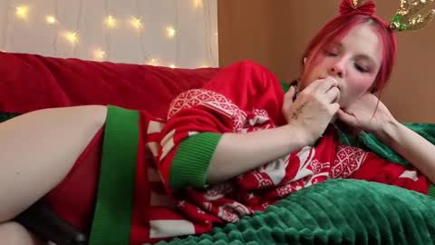 Yumi online show from 12.22.25