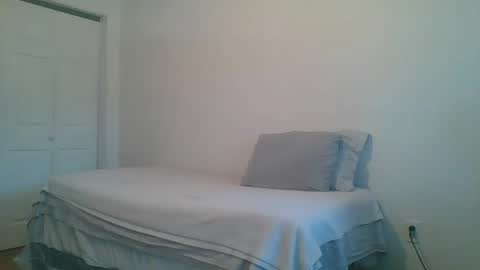 Snapshot of oilybbwlover chatting on 04.17.26 oilybbwlover online show from 04.17.26