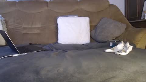 okayletschill online show from 02.08.25