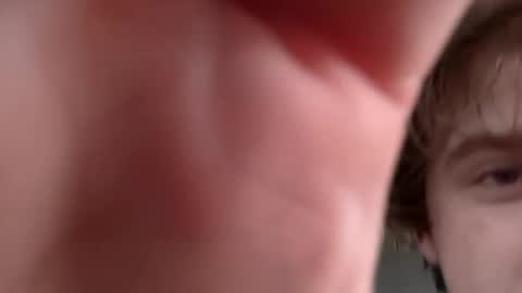 Snapshot of okaymkay chatting on 03.08.25 mkay online show from 03.08.25