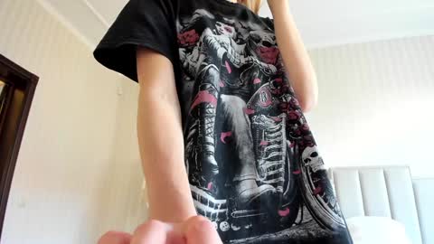            Welcome to my fans page  online show from 09.17.25