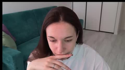 Snapshot of ola_queen chatting on 06.27.26 Ola queen online show from 06.27.26