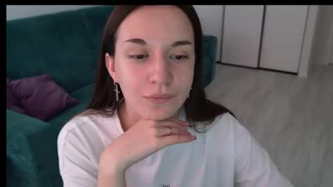Snapshot of ola_queen chatting on 06.27.26 Ola queen online show from 06.27.26