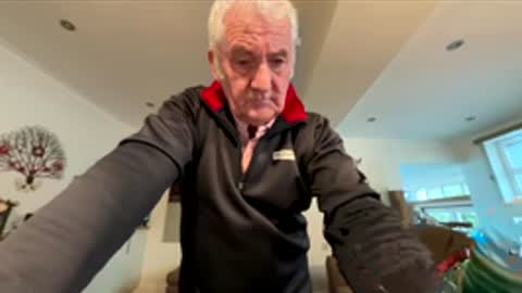 Snapshot of oldboy2024 chatting on 12.04.25 oldboy2024 online show from 12.04.25