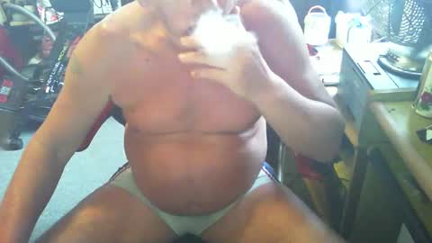 Snapshot of oldmicky60 chatting on 01.01.25 mick online show from 01.01.25