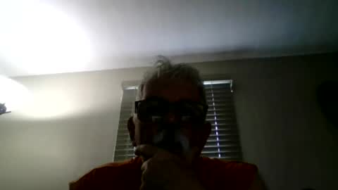 Snapshot of oldmiguy chatting on 07.10.26 OldMIGUY online show from 07.10.26