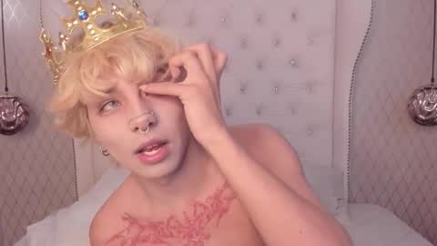 oliiverr22 online show from 10.21.25