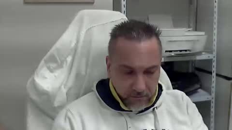 Snapshot of olimpio1230 chatting on 02.26.25 olimpio1230 online show from 02.26.25