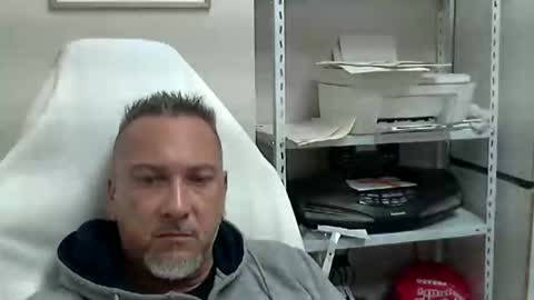 Snapshot of olimpio1230 chatting on 10.31.25 olimpio1230 online show from 10.31.25