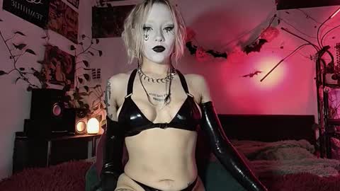 Olive online show from 10.30.25