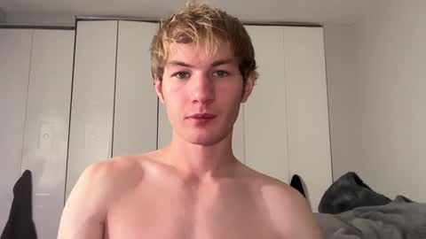 Snapshot of oliver_beck chatting on 12.09.24 Oliver Beck online show from 12.09.24