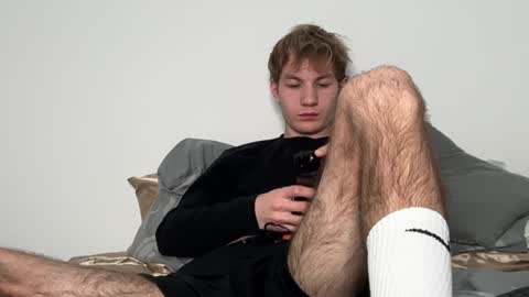 Snapshot of oliver_beck chatting on 01.05.25 Oliver Beck online show from 01.05.25