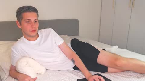 Oliver online show from 09.15.25