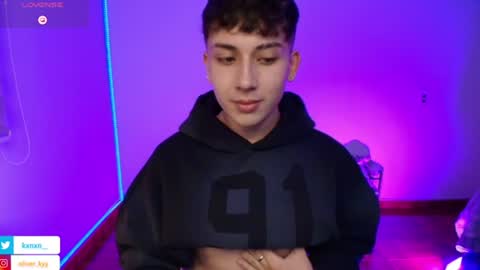 Snapshot of oliver_kyy chatting on 06.17.26 oliveeer online show from 06.17.26