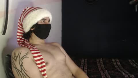 oliver_laid_2023 online show from 12.15.24