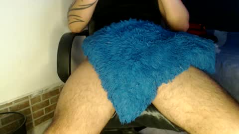 oliver_laid_2023 online show from 02.12.25