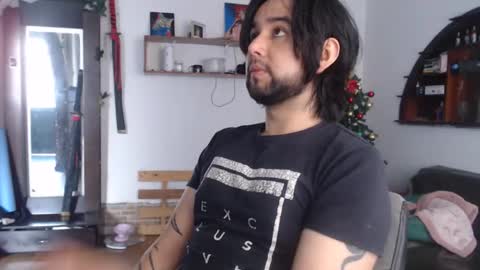 oliver_laid_2023 online show from 12.16.25