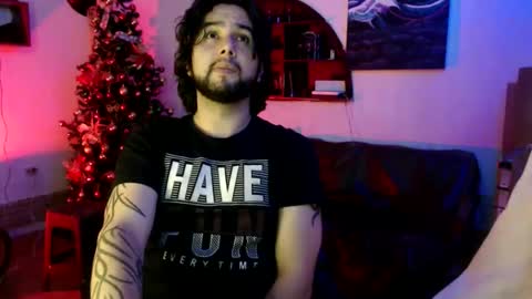 oliver_laid_2023 online show from 12.22.25