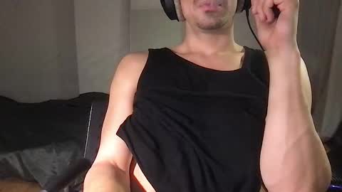 oliverbisbis1 online show from 10.17.25