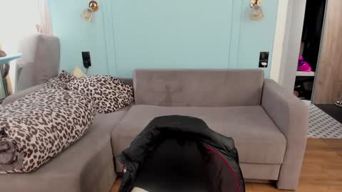 oliverrgroove online show from 12.25.24