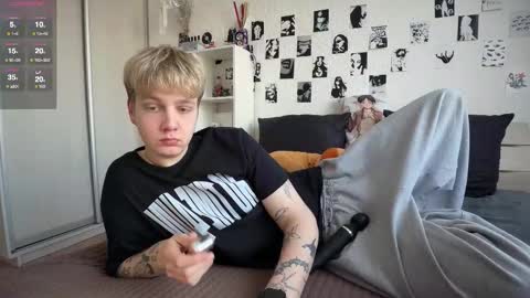 Snapshot of olivertasty chatting on 03.22.26 oliver online show from 03.22.26