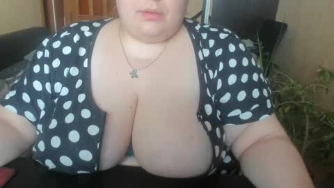 Olivia Gold online show from 11.23.25