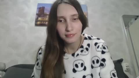 Snapshot of olivia_dream1 chatting on 10.19.25 Olivia online show from 10.19.25