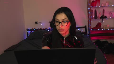 Olivia Faye online show from 03.25.26