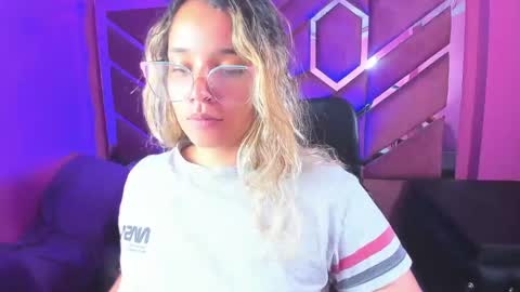  OLIVIA  online show from 02.19.25