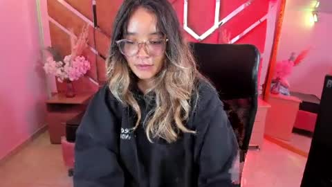 Snapshot of olivia_fox69 chatting on 07.10.26 OLIVIA online show from 07.10.26