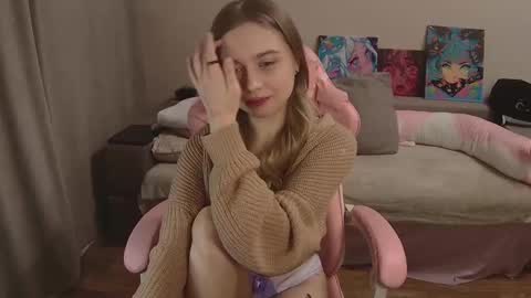 Snapshot of olivia_grr chatting on 10.12.25 Olivia online show from 10.12.25