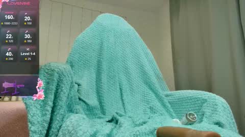 Olivia Hi guys Follow me  online show from 12.02.25