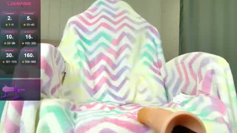 Olivia Hi guys Follow me  online show from 07.14.26