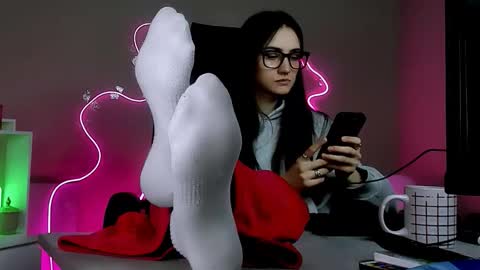 olivia_norton_ online show from 03.16.26