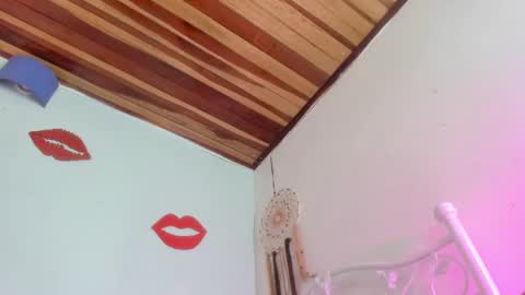 olivia_pretty_ online show from 02.12.25