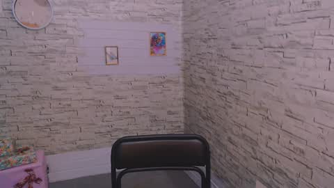 Snapshot of olivia_red_ chatting on 12.14.24 Olivia online show from 12.14.24