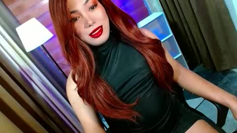 Snapshot of olivia_the_temptress27 chatting on 04.18.26 Miss OLIVIA online show from 04.18.26