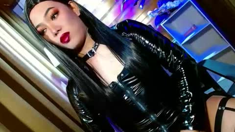Snapshot of olivia_the_temptress27 chatting on 04.21.26 Miss OLIVIA online show from 04.21.26
