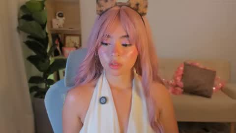 Snapshot of olivia_xd_ chatting on 06.15.26 Olivia online show from 06.15.26