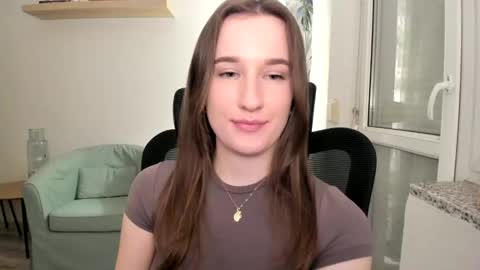 Oliwiaa2004 online show from 03.06.25