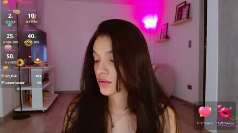 Snapshot of oliviabran_ chatting on 05.16.26 Olivia Bram online show from 05.16.26
