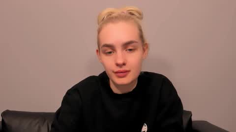 oliviaBeauty online show from 02.23.26