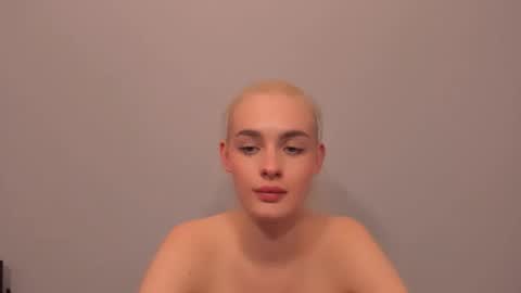 oliviaBeauty online show from 03.15.26