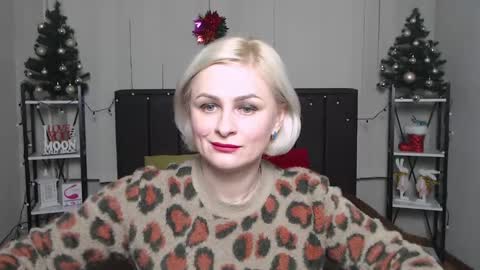 Snapshot of oliviahorst chatting on 12.25.24 OliviaHorst online show from 12.25.24