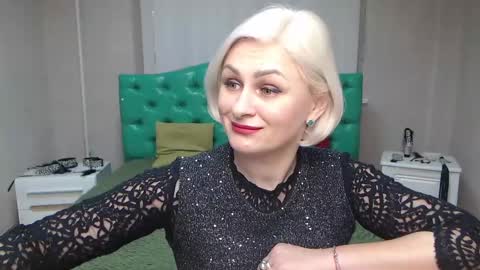 Snapshot of oliviahorst chatting on 01.29.25 OliviaHorst online show from 01.29.25