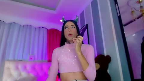 oliviahot01 online show from 04.06.26